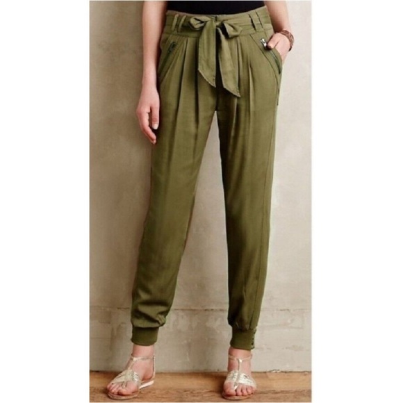 Anthropologie Pants - ❤️💜💙💛 Anthropologie elevenses Olive Green Zipper Joggers Small *No Tie